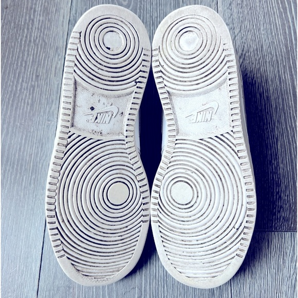 Nike Men’s Court Vision Low Casual tennis athletic Shoes. Size 9.5 Triple White - Picture 11 of 12